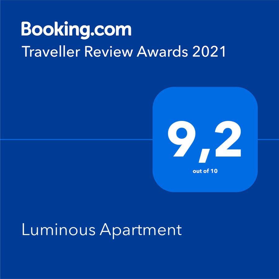 Luminous Apartment *